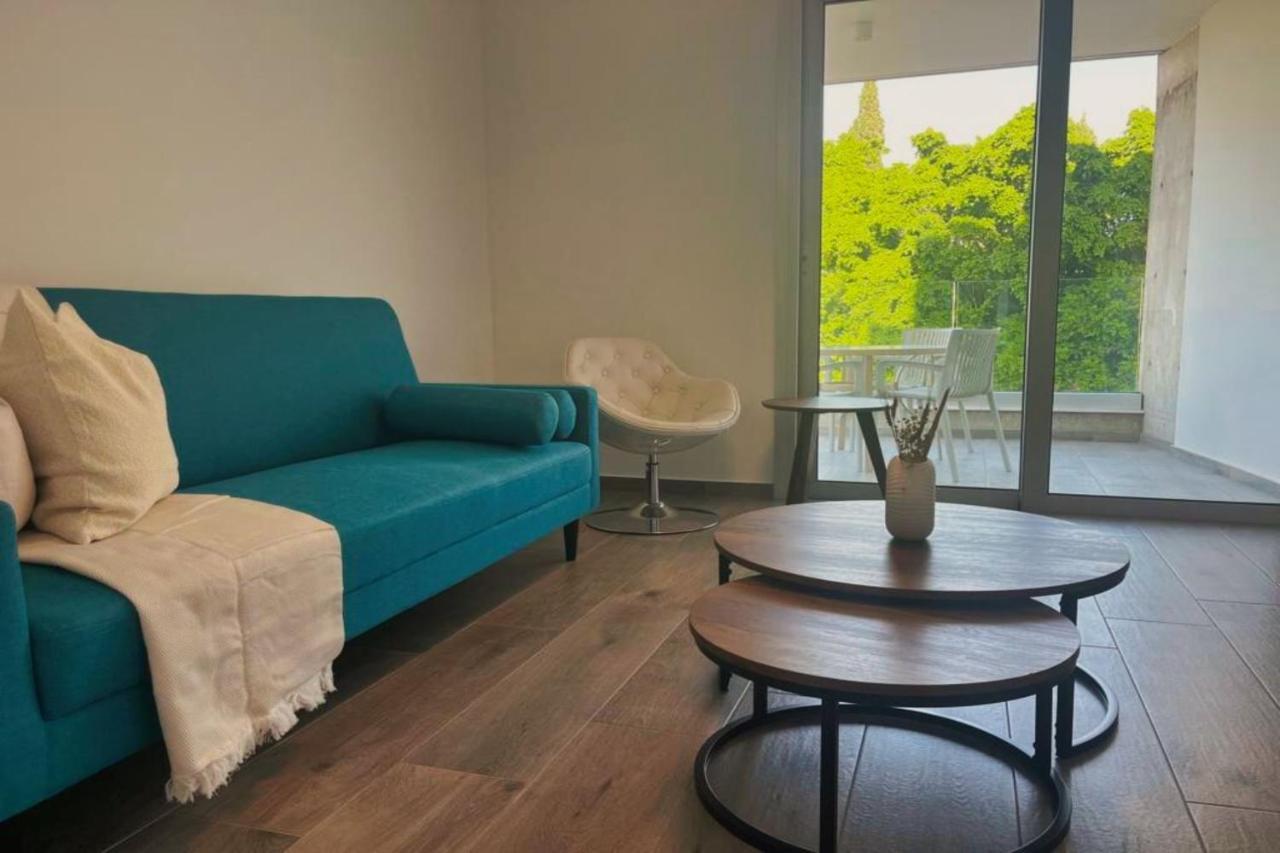 Phaedrus Living Coral Suites Aura Ларнака Экстерьер фото